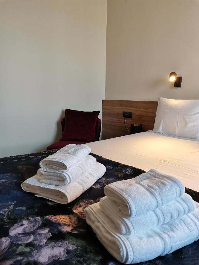 Hotel Aloha Nis Ngoại thất bức ảnh