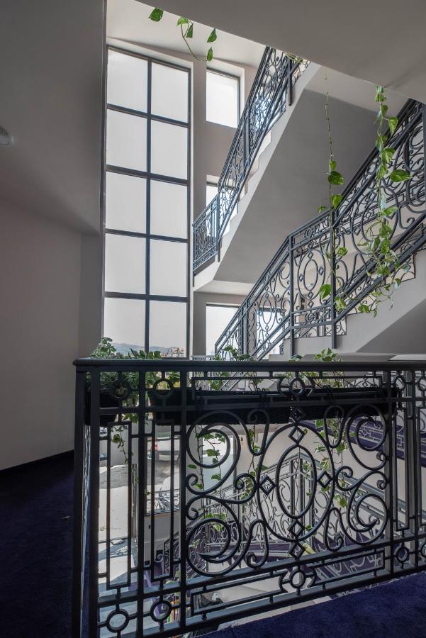Hotel Aloha Nis Ngoại thất bức ảnh