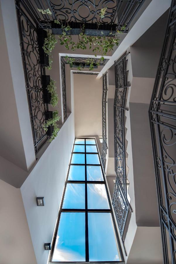 Hotel Aloha Nis Ngoại thất bức ảnh