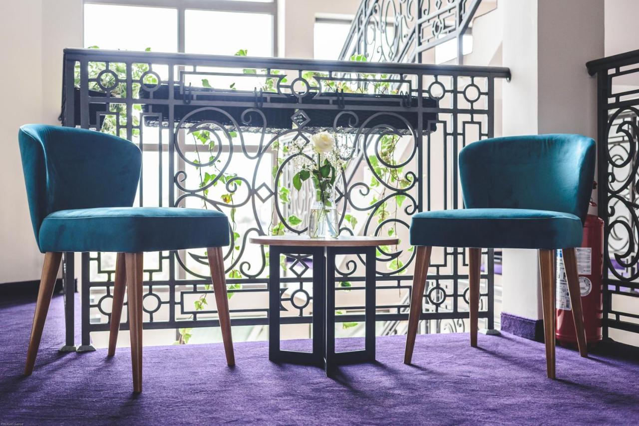 Hotel Aloha Nis Ngoại thất bức ảnh