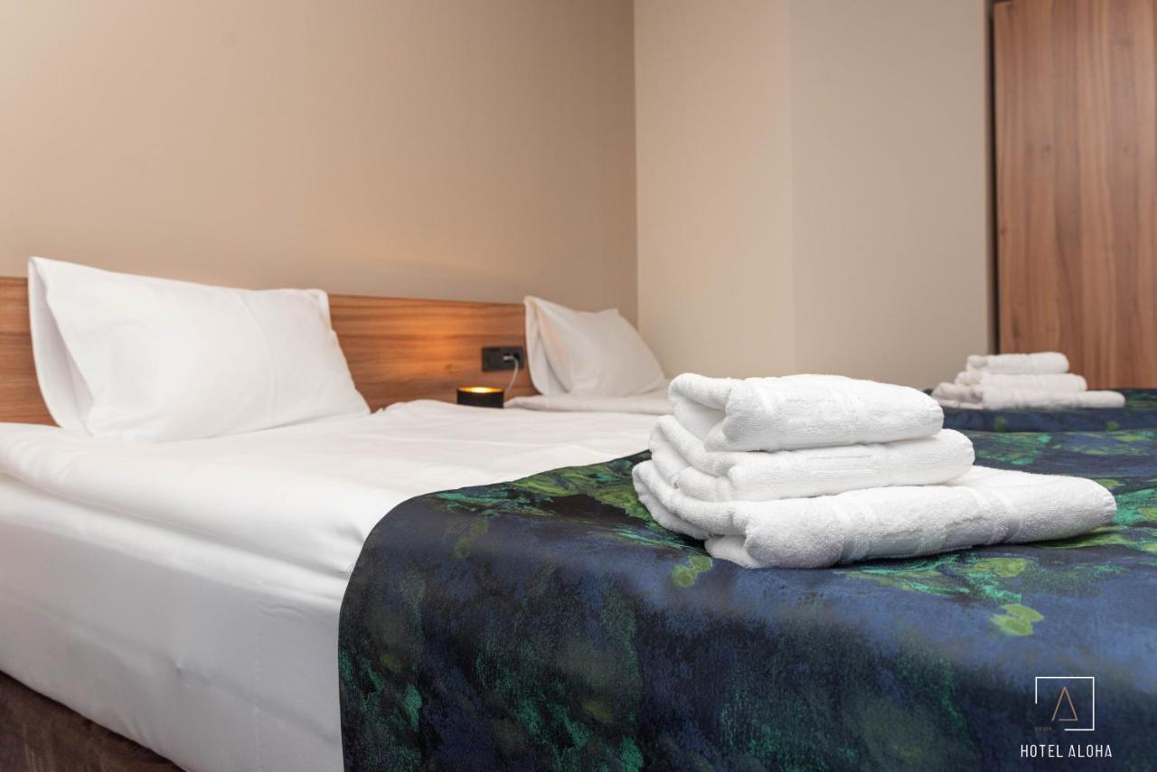 Hotel Aloha Nis Ngoại thất bức ảnh